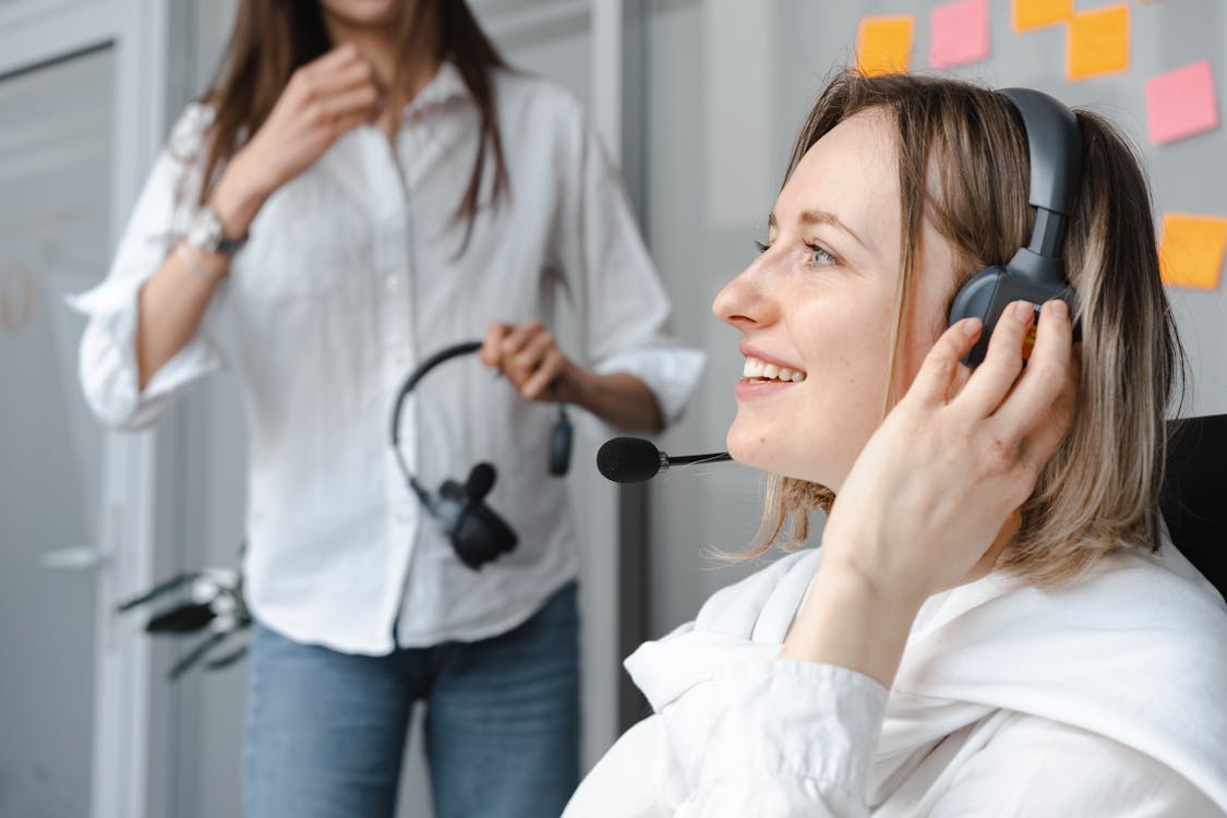 AI Call Center Automation: Cut Costs by 40%