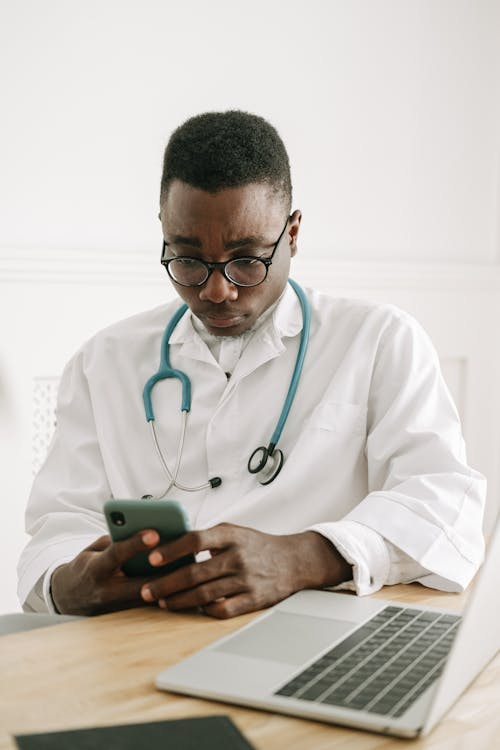 AI Chatbot for Healthcare: HIPAA Compliance Guide